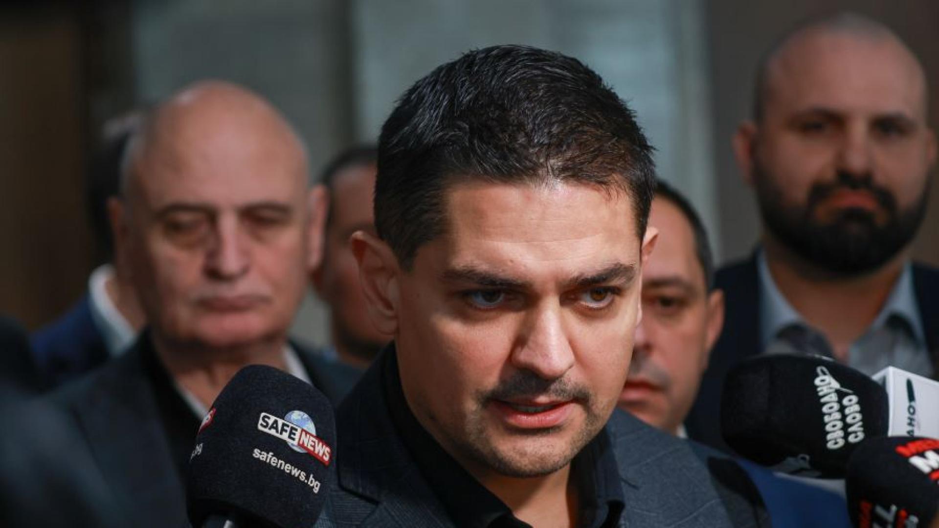 МЕЧ обявява гражданско неподчинение от сряда Председателят на Народното събрание