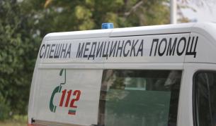 Работник в тежко състояние след падане от покрив в Симитли
