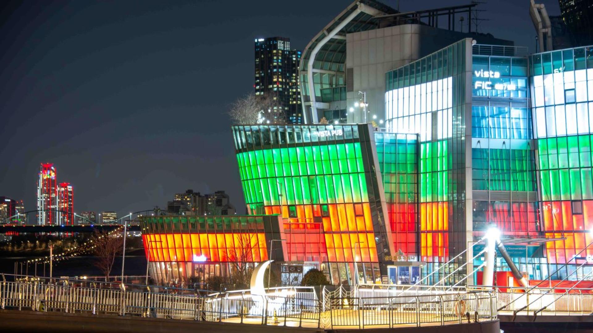 За първи път в 35 годишната история на дипломатическите отношения между