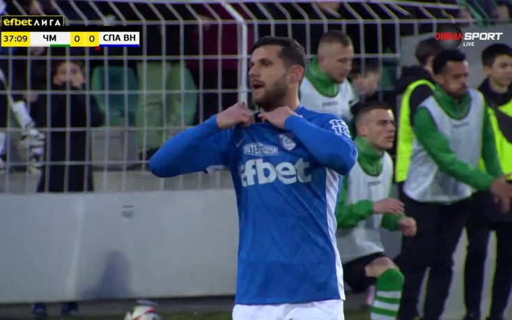 Деян Лозев остави Спартак Варна с човек по-малко