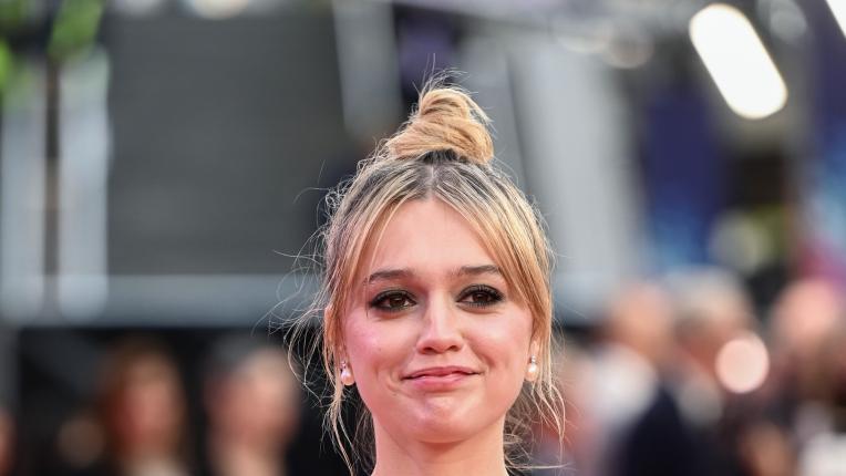  Ейми Лу Ууд и усмивката, която трансформира стандарти 