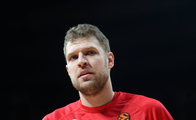 Александър Везенков попадна в идеалния отбор на сезона в Евролигата