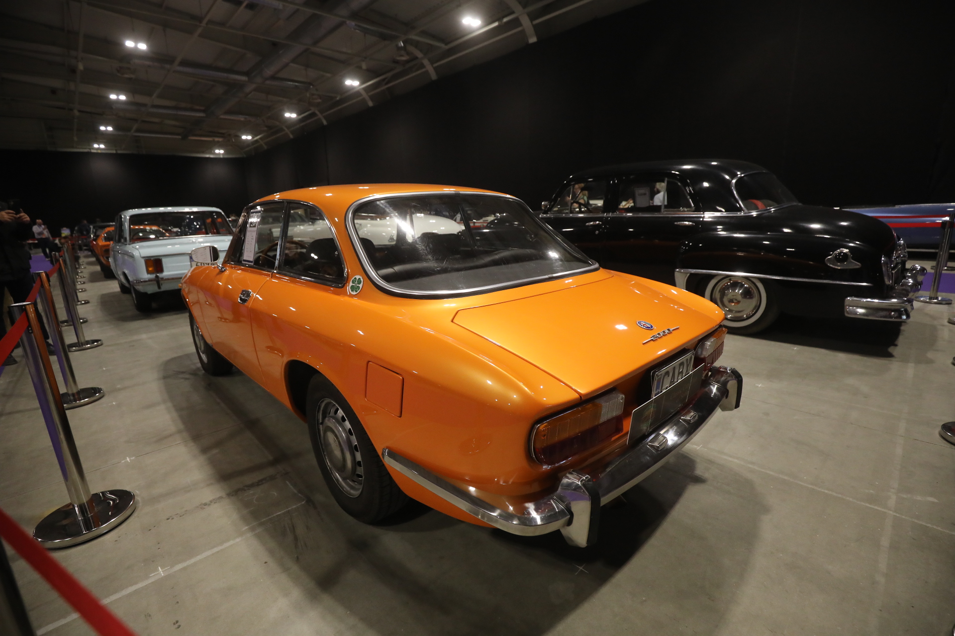 <p>Изложение на ретро автомобили в "Интер Експо Център" София&nbsp;</p>