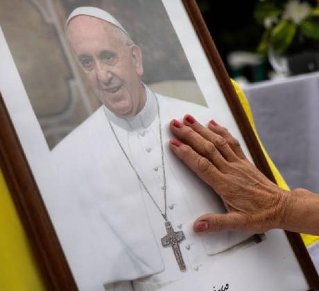 Светът се прощава с папа Франциск който почина в 7 35