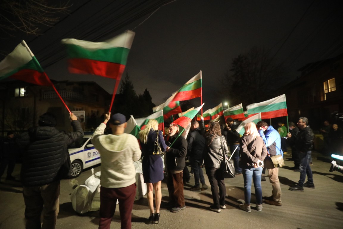 Протестен автопоход на „Величие“