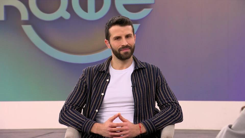 Представете си, че на една маса сядат представители на различните