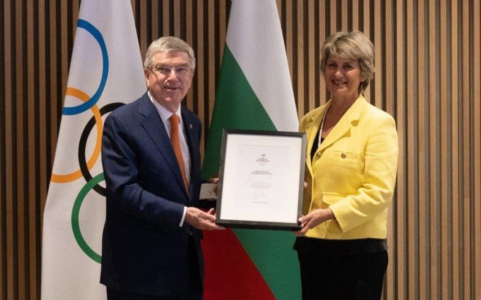 Президентът на МОК Томас Бах поздрави Весела Лечева