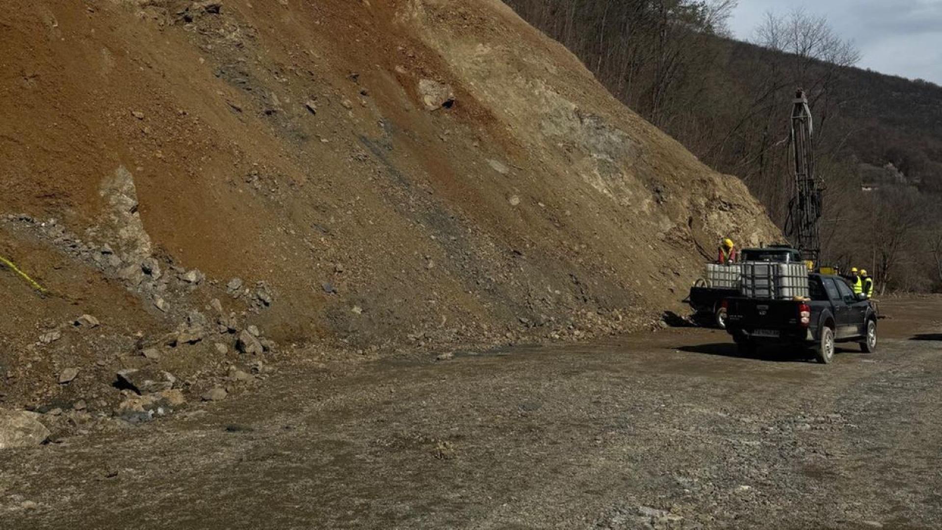 Пътят Мездра Ботевград ще бъде пуснат през юни с