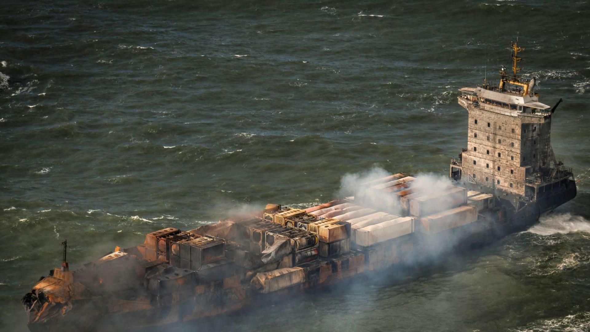 Петима руски граждани са се намирали на борда на контейнеровоза