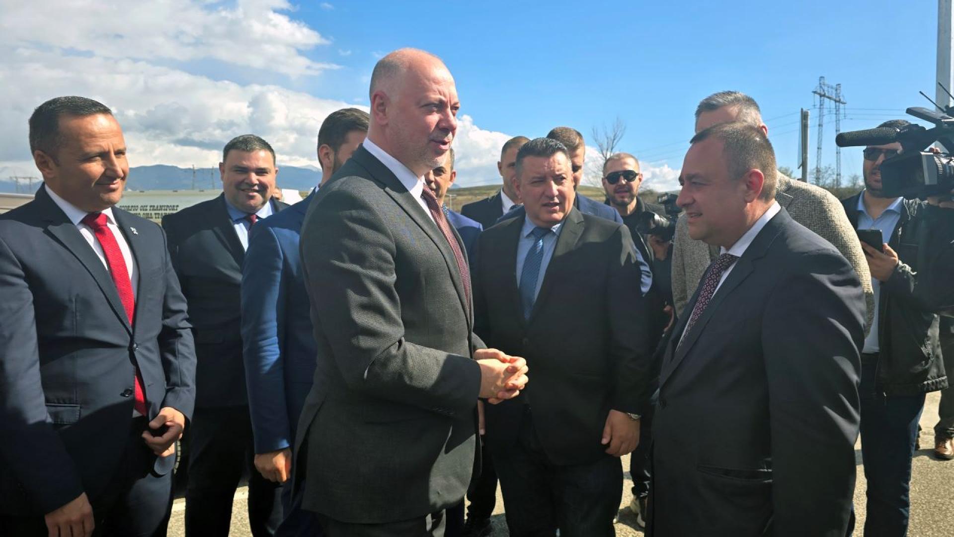 Аз мисля че правителството е стабилно още повече – аз