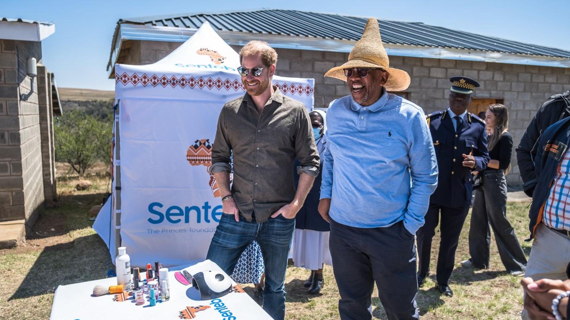 Принц Хари снощи обяви че ще се оттегли от собствената