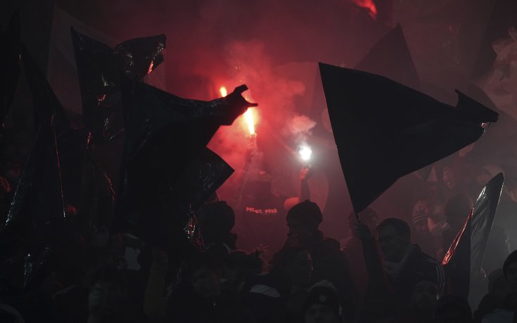 Присъдиха служебна загуба на Монпелие заради ексцесиите на мача със Сент Етиен