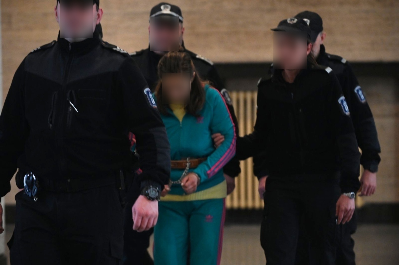Съдът гледа мярката на майката, отнела живота на децата си във Вакарел