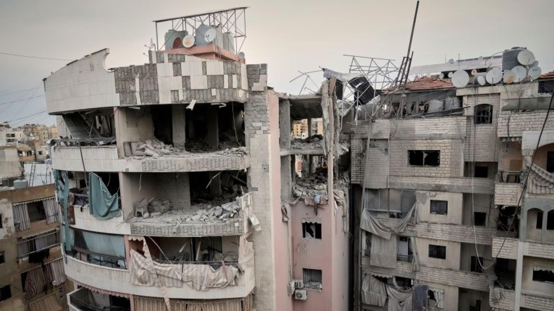 Най малко трима души загинаха а седмина бяха ранени при израелски