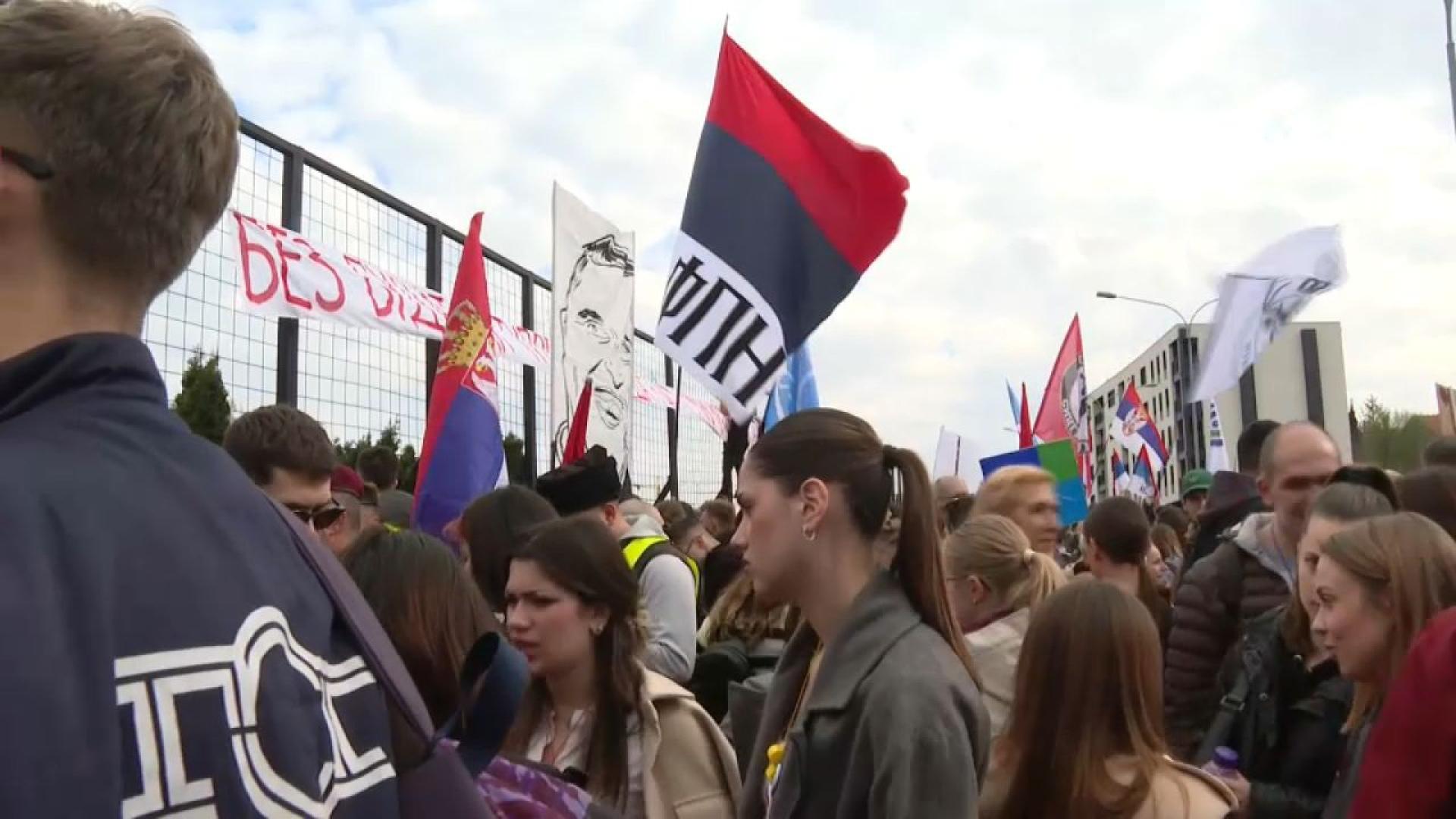 Ректорът на Белградския университет Владан Джокич беше разпитан на 18