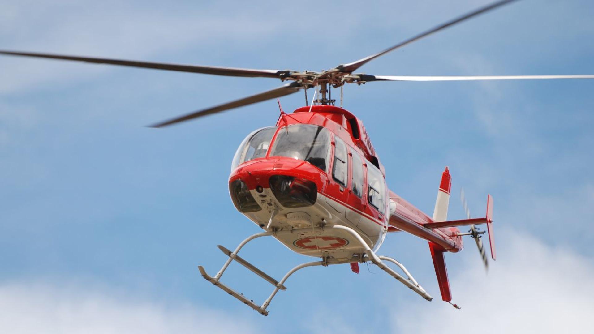 Трима души загинаха при разбиването на медицински хеликоптер в Япония