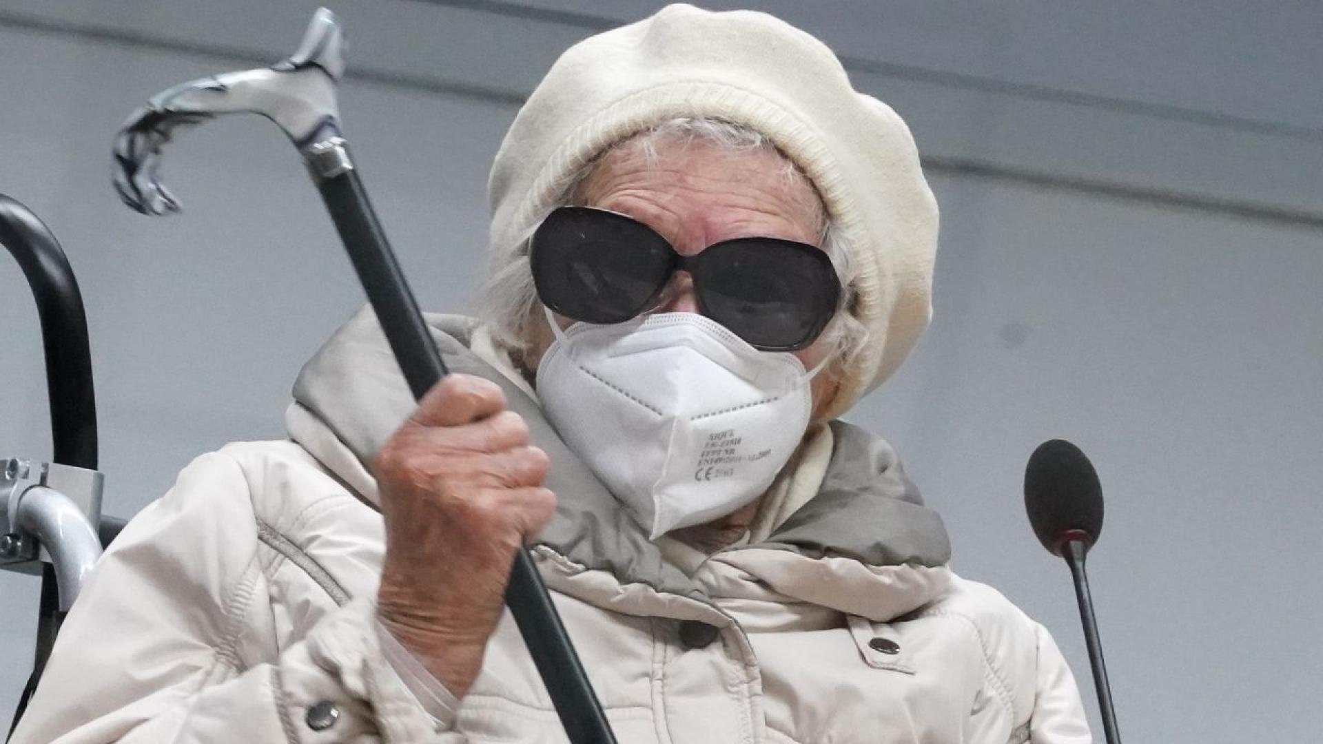 Бивш служител в нацистки лагер на смъртта наричана Секретарката на