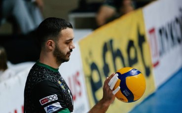 Нефтохимик задържа основен играч и през следващия сезон