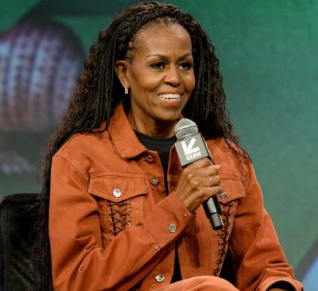 Милиони хора по света търсят мъдростта ѝ Бившата първа дама