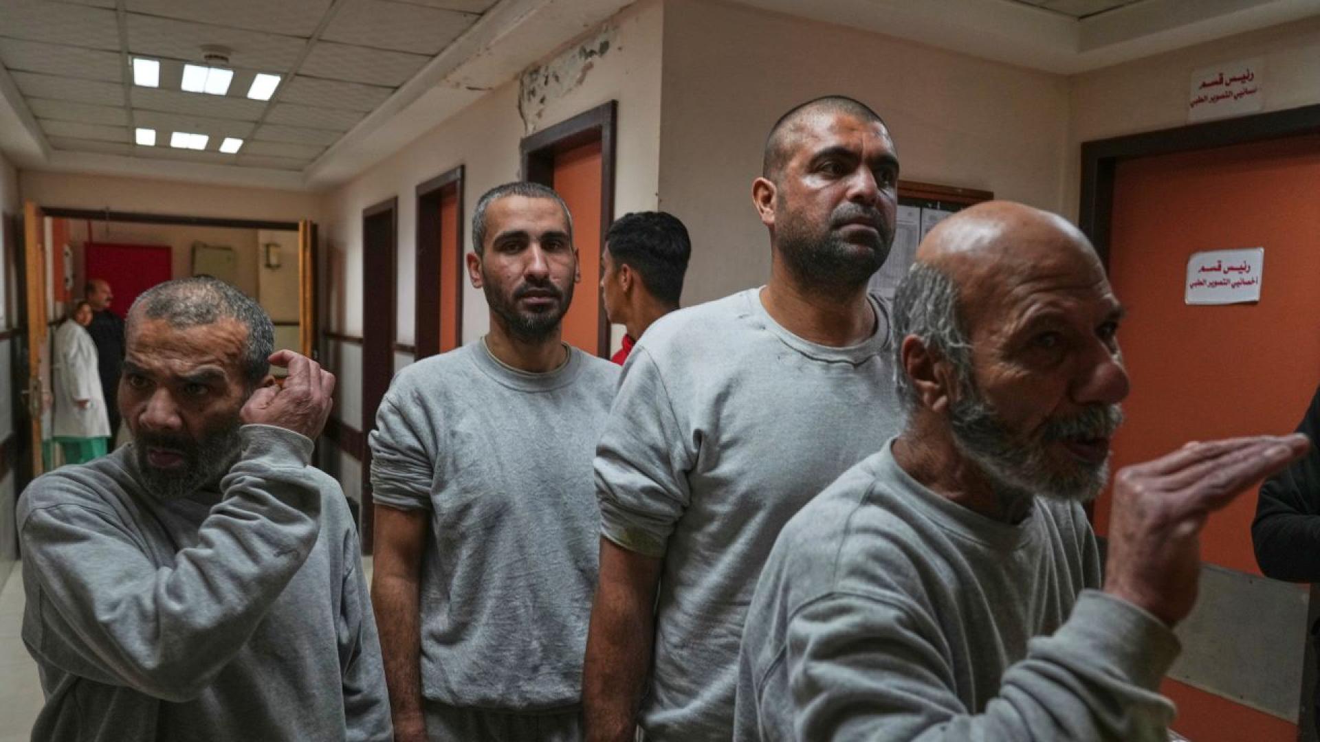 Израел освободи десет палестински затворници задържани в ивицата Газа предаде