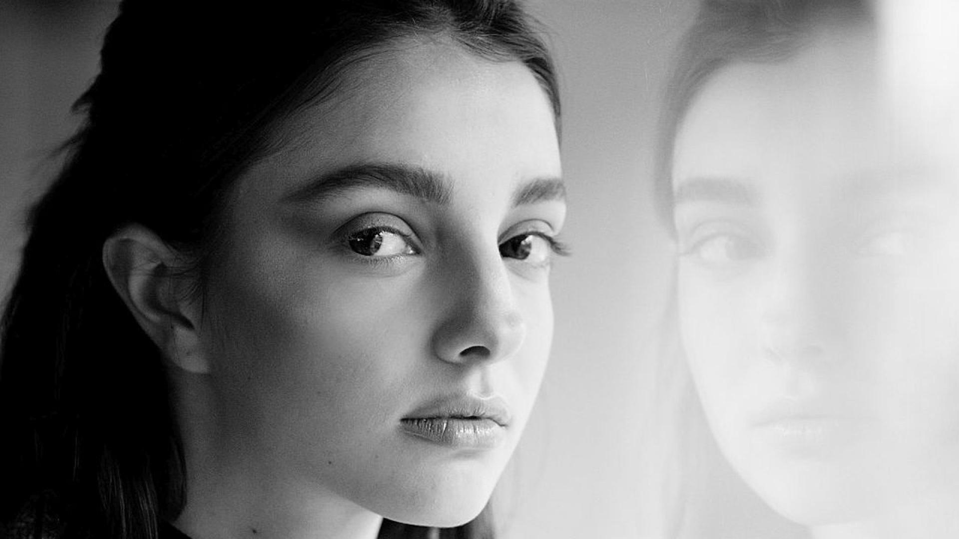 Моделът Луси Маркович която стана известна с участието си в