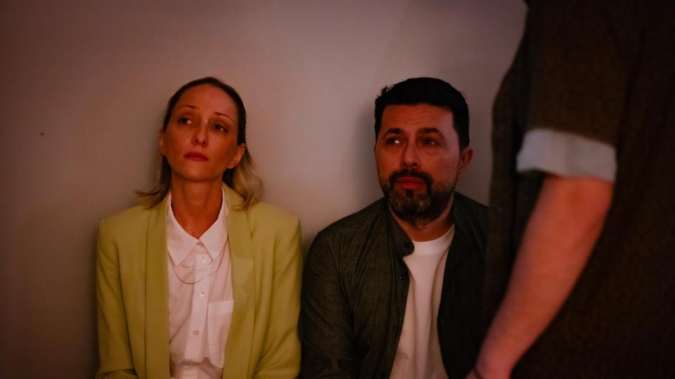 Разделени родители с две деца. Той - Деян, отсъден на