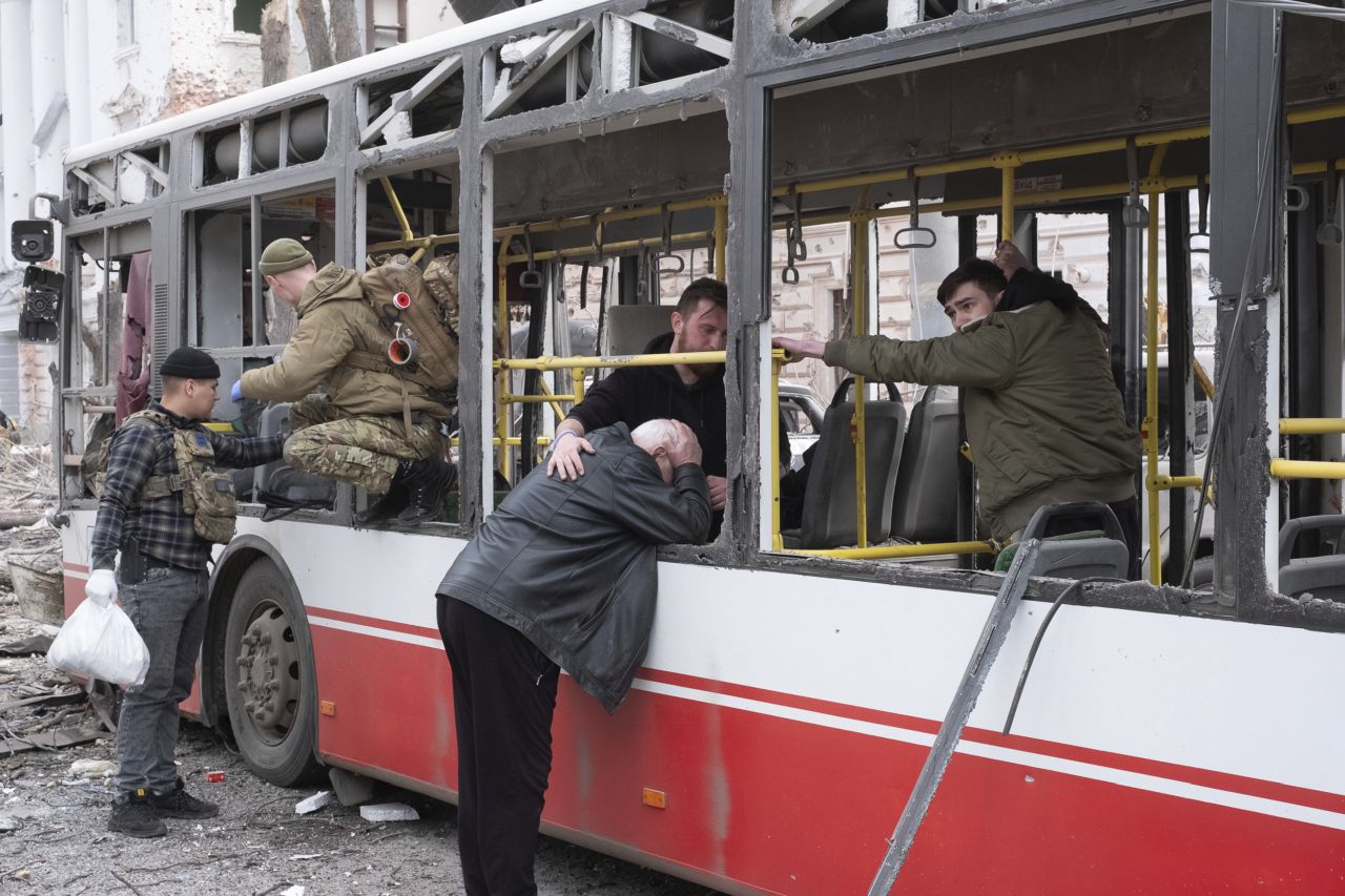Садизъм, мъчения, издевателства: Украинците в руски плен