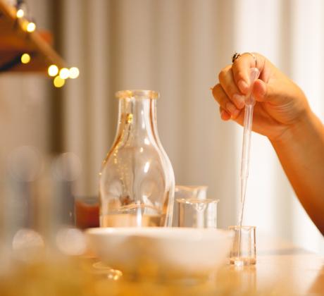 Представете си парфюм който се променя през целия ден —