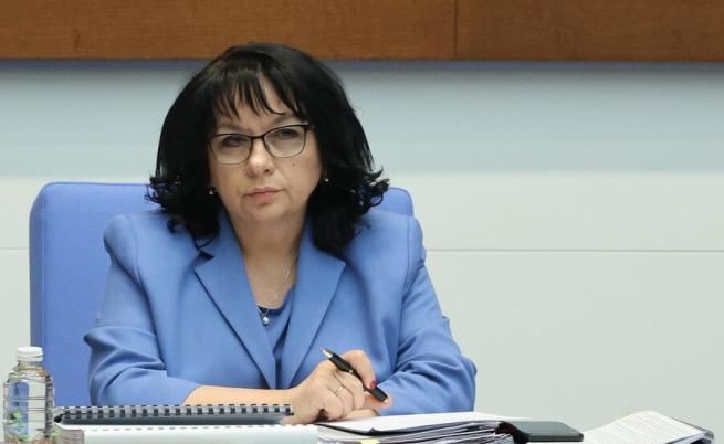 Петкова от Брюксел: Продължаваме активната работа България да заеме достойно място в еврозоната