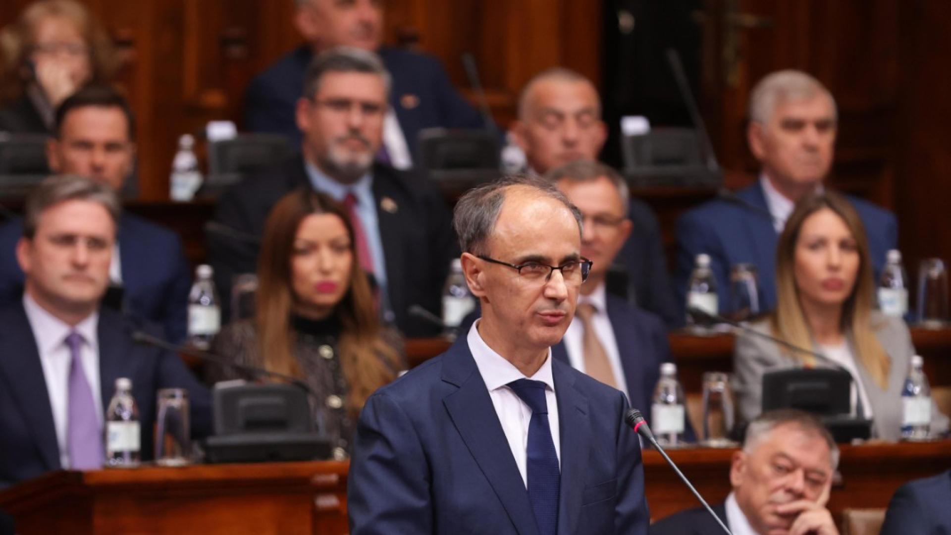 Със 153 гласа за беше избрано новото сръбско правителство предаде