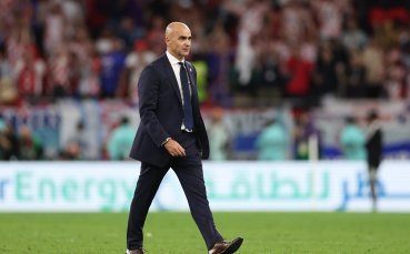 Роберто Мартинес обвинен, че се страхува да остави Роналдо на пейката