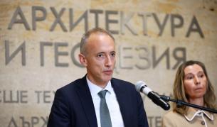 Красимир Вълчев: Няма да се учи задължително религия в клас