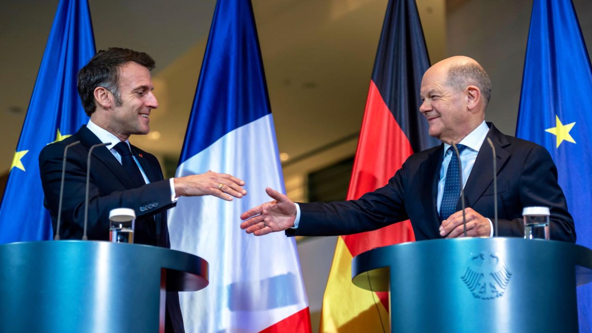 Президентът на Франция Еманюел Макрон ще има прощална вечеря днес