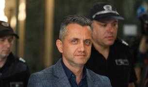 <p>Шефът на пловдивската митница остава за постоянно в ареста</p>