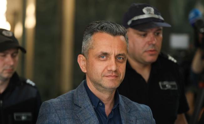 <p>Шефът на пловдивската митница остава за постоянно в ареста</p>