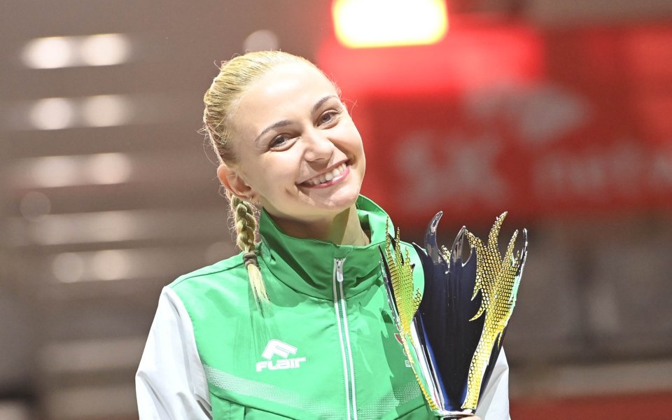 Блестящ старт на сезона за Йоана Илиева: сребро в Алжир