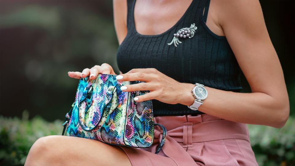 В последните години брошките отново се върнаха в света на