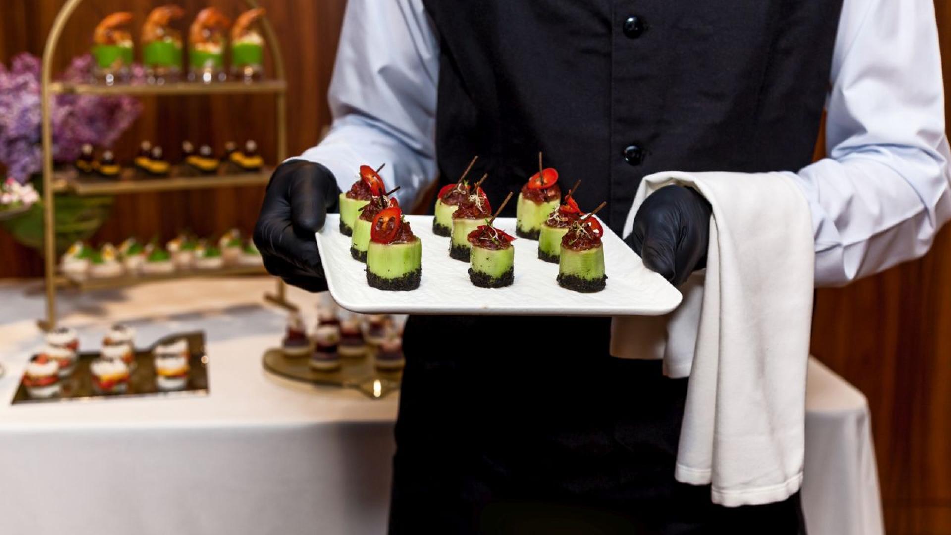 Обратното броене започна Метрополитън е тук а заедно с това до