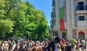 От клиниката, в която почина Ангел, ще съдят протестиращи