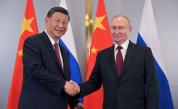 Си Цзинпин на визита в Русия в знак на подкрепа за Путин срещу Запада
