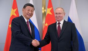 Си Цзинпин на визита в Русия в знак на подкрепа за Путин срещу Запада