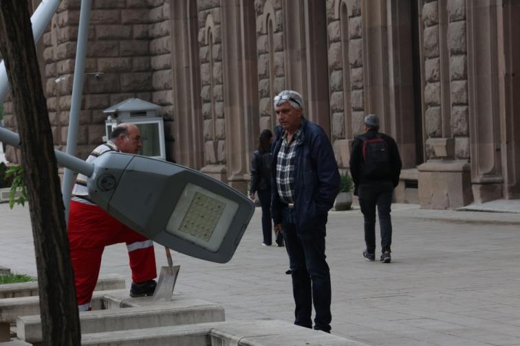 бус