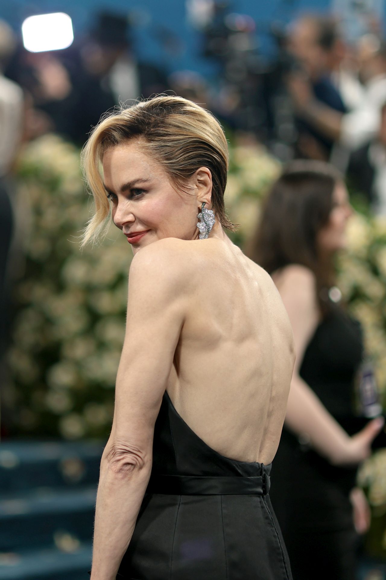 <p>Никол Кидман на Met Gala 2025: Прическата ѝ шокира всички</p>