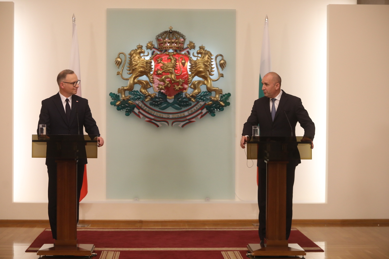 <p>Румен Радев посрещна полския си колега в президентството.</p>