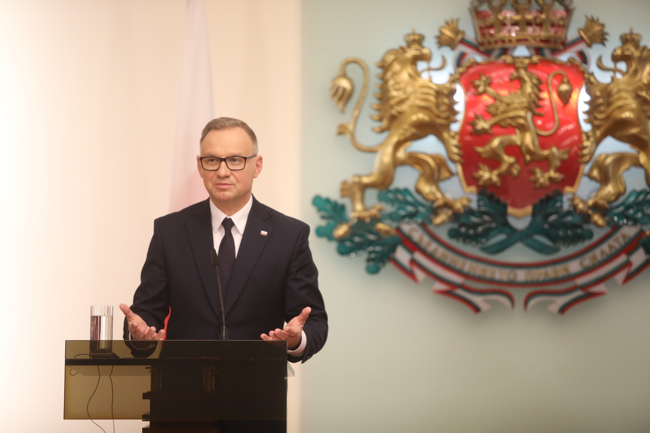 <p>Румен Радев посрещна полския си колега в президентството.</p>