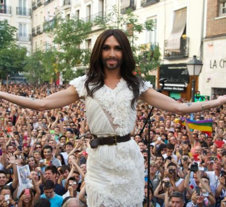 Преди повече от десетилетие сцената на Евровизия се разтресе от