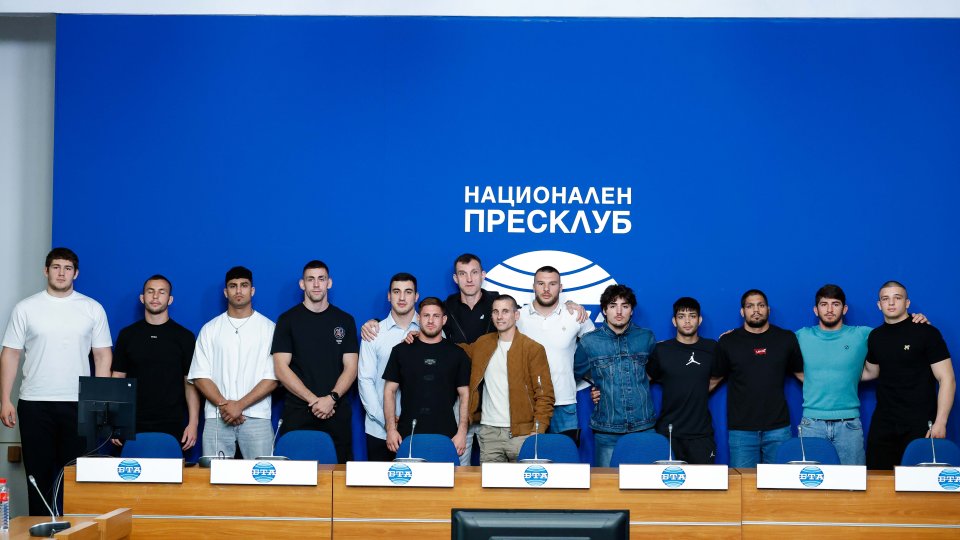 Пресконференция на Кирил Милов Семен Новиков и борци от класическия1