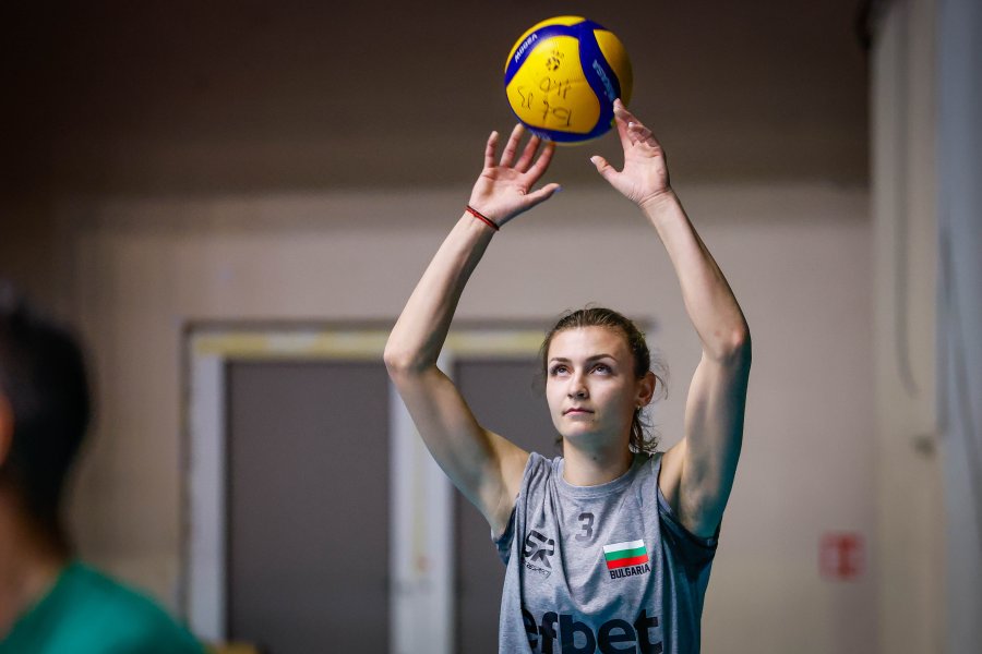 Открита тренировка на женския национален отбор по волейбол1