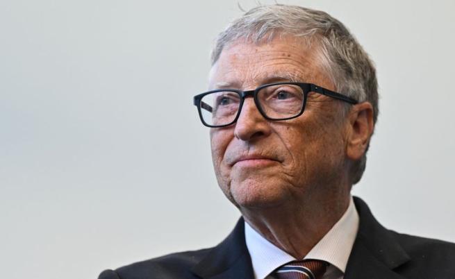 Бил Гейтс обяви, че ще раздаде 99% от богатството си и ще закрие фондацията си