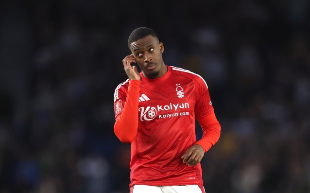 Удар по Нотингам Форест - звезда с тежка контузия